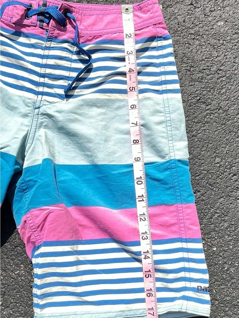 Patagonia Wavefarer Boardshorts Boys Size 10 Fitz Stripe Joya Blue